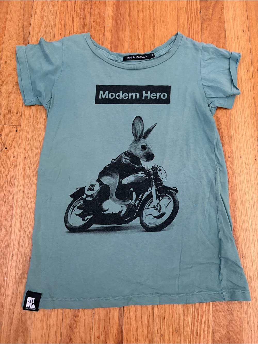 Mini & Maximus 'Modern Hero' Short Sleeve Tee - Sage Green